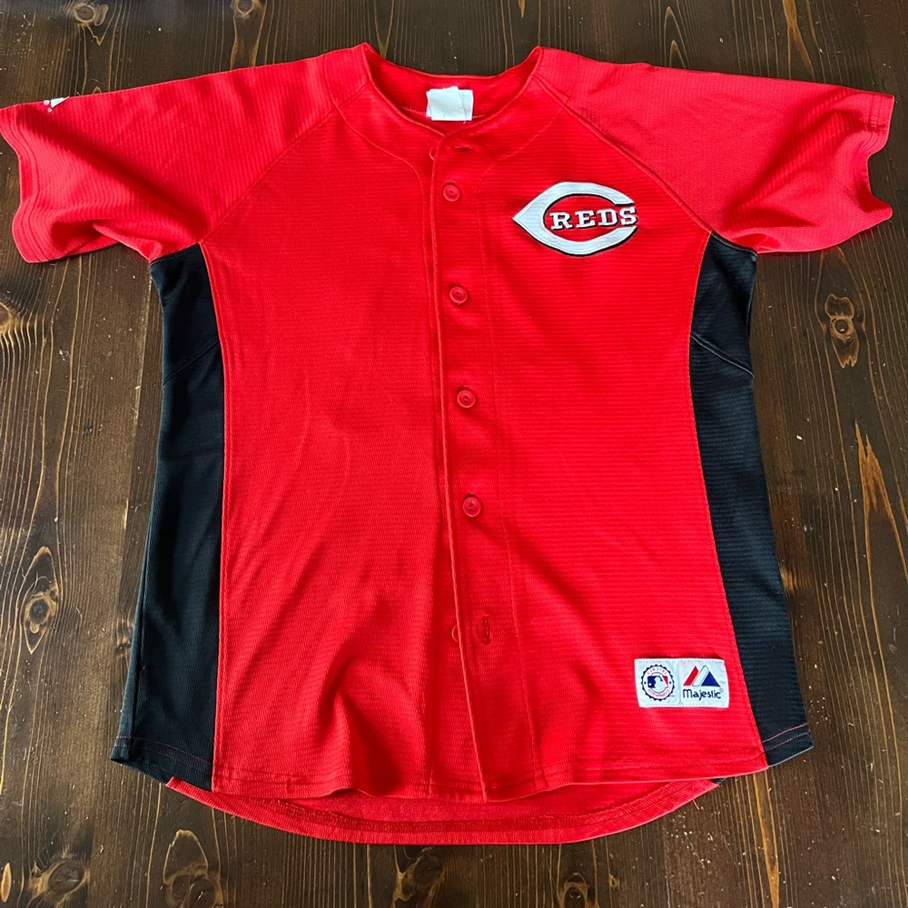 Cincinnati reds baseball jersey